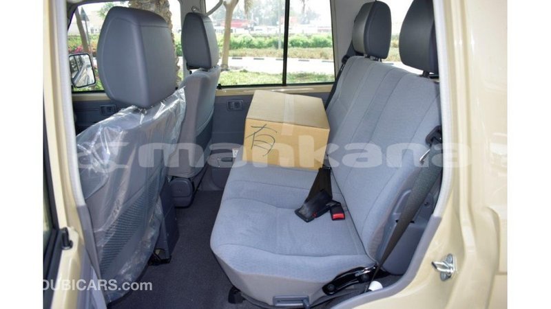 Big with watermark toyota land cruiser abhasia import dubai 2017