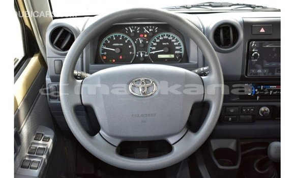Buy Import Toyota Land Cruiser Beige Car in Import - Dubai in Abhasia Buy Import Toyota Land Cruiser Beige Car in Import - Dubai in Abhasia