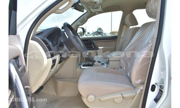 Buy Import Toyota Land Cruiser White Car in Import - Dubai in Abhasia Buy Import Toyota Land Cruiser White Car in Import - Dubai in Abhasia