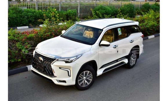 Buy Import Toyota Fortuner White Car in Import - Dubai in Abhasia Buy Import Toyota Fortuner White Car in Import - Dubai in Abhasia
