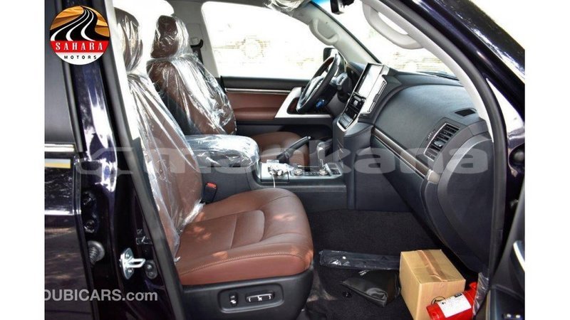 Big with watermark toyota land cruiser abhasia import dubai 2020