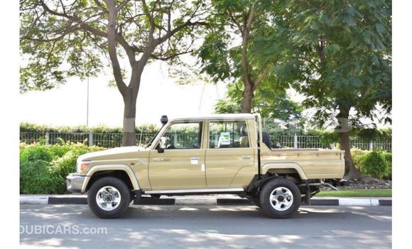 Buy Import Toyota Land Cruiser Beige Car in Import - Dubai in Abhasia Buy Import Toyota Land Cruiser Beige Car in Import - Dubai in Abhasia