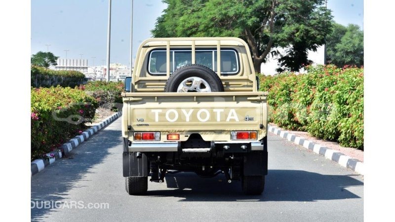 Big with watermark toyota land cruiser abhasia import dubai 2023