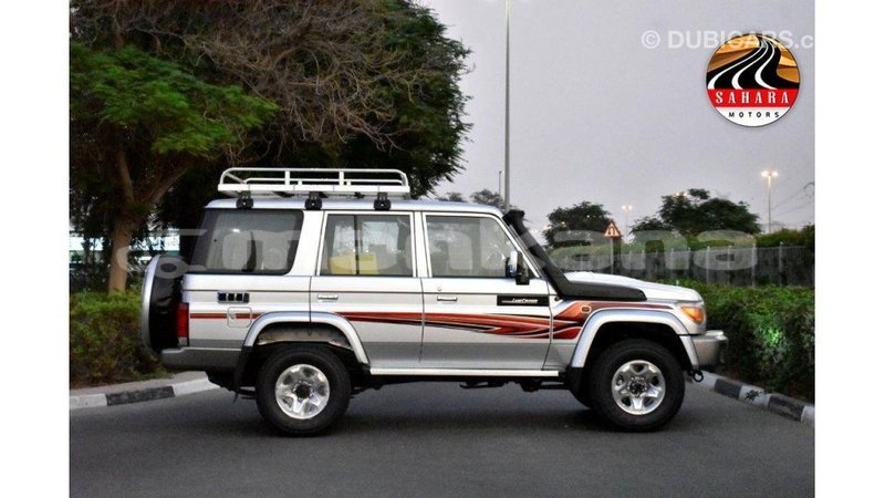 Big with watermark toyota land cruiser abhasia import dubai 2032