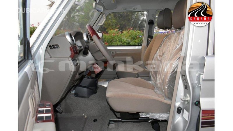 Big with watermark toyota land cruiser abhasia import dubai 2032