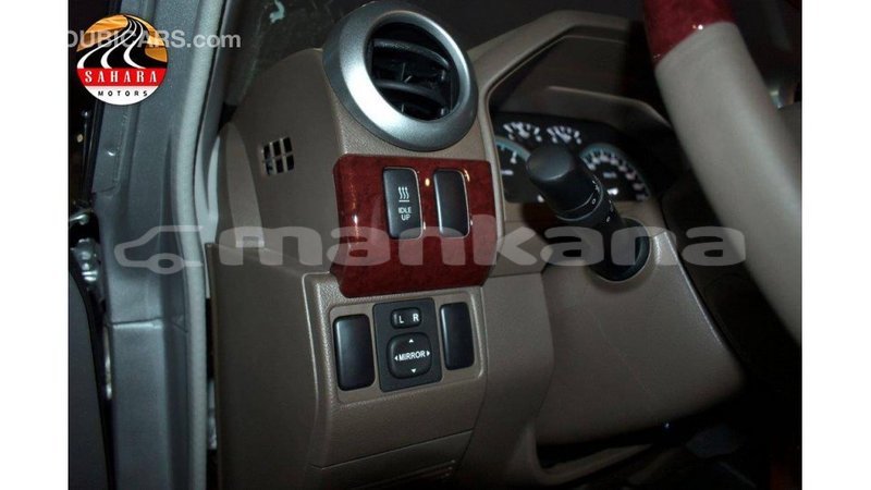 Big with watermark toyota land cruiser abhasia import dubai 2032