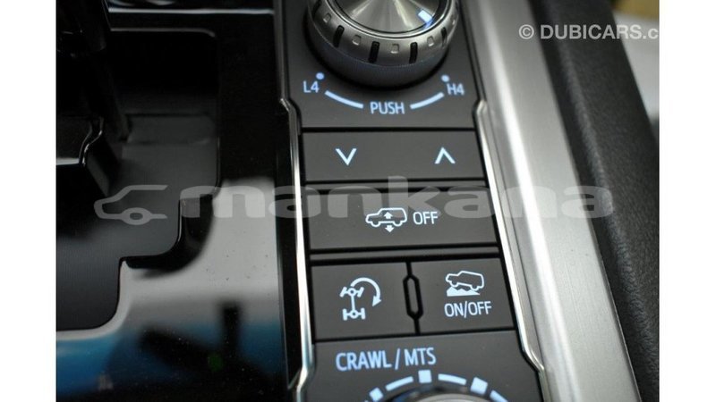 Big with watermark toyota land cruiser abhasia import dubai 2033