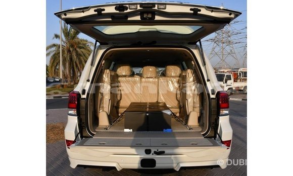 Buy Import Toyota Land Cruiser White Car in Import - Dubai in Abhasia Buy Import Toyota Land Cruiser White Car in Import - Dubai in Abhasia