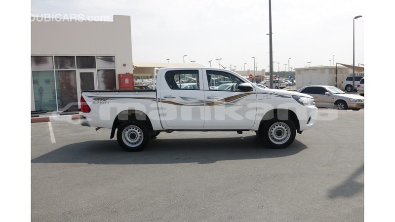 Big with watermark toyota hilux abhasia import dubai 2044