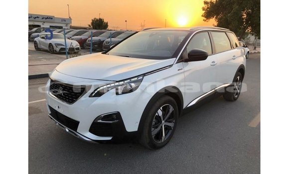 Buy Import Peugeot 5008 White Car in Import - Dubai in Abhasia