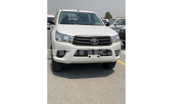 Buy Import Toyota Hilux White Car in Import - Dubai in Abhasia Buy Import Toyota Hilux White Car in Import - Dubai in Abhasia