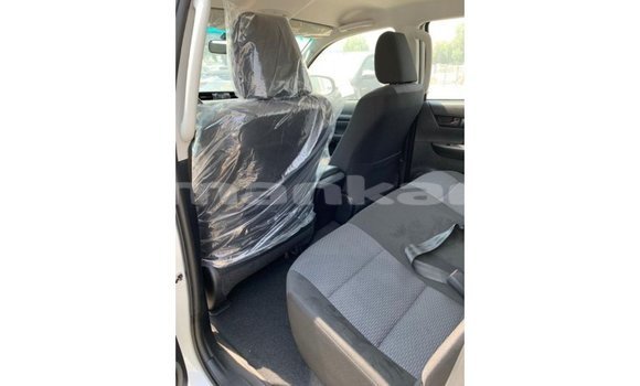 Buy Import Toyota Hilux White Car in Import - Dubai in Abhasia Buy Import Toyota Hilux White Car in Import - Dubai in Abhasia