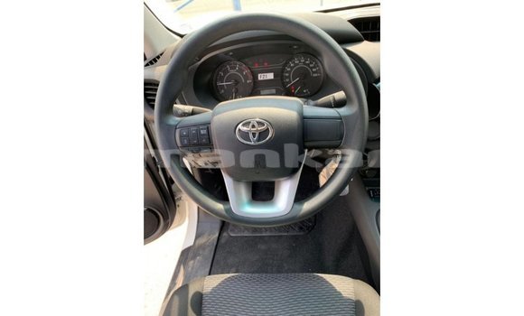 Buy Import Toyota Hilux White Car in Import - Dubai in Abhasia Buy Import Toyota Hilux White Car in Import - Dubai in Abhasia