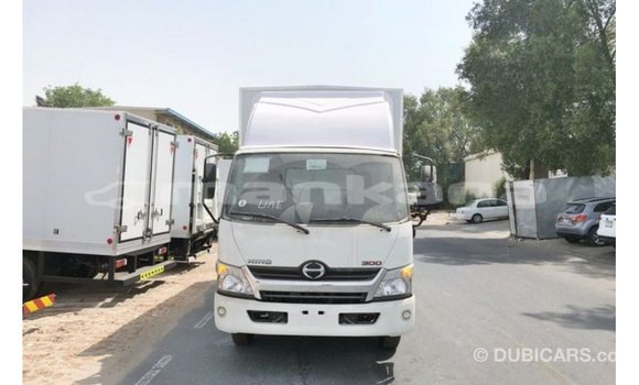 Buy Import Hino 300 Series White Truck in Import - Dubai in Abhasia Buy Import Hino 300 Series White Truck in Import - Dubai in Abhasia