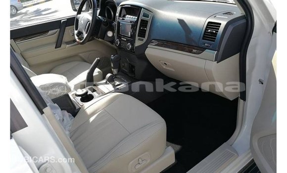 Buy Import Mitsubishi Pajero White Car in Import - Dubai in Abhasia Buy Import Mitsubishi Pajero White Car in Import - Dubai in Abhasia