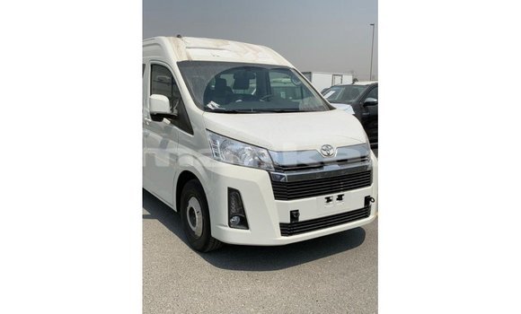 Buy Import Toyota Hiace White Car in Import - Dubai in Abhasia Buy Import Toyota Hiace White Car in Import - Dubai in Abhasia