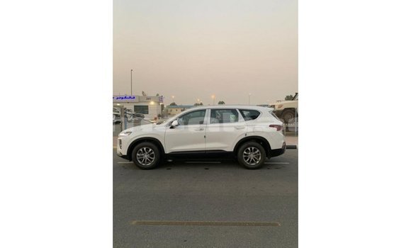 Buy Import Hyundai Santa Fe White Car in Import - Dubai in Abhasia Buy Import Hyundai Santa Fe White Car in Import - Dubai in Abhasia