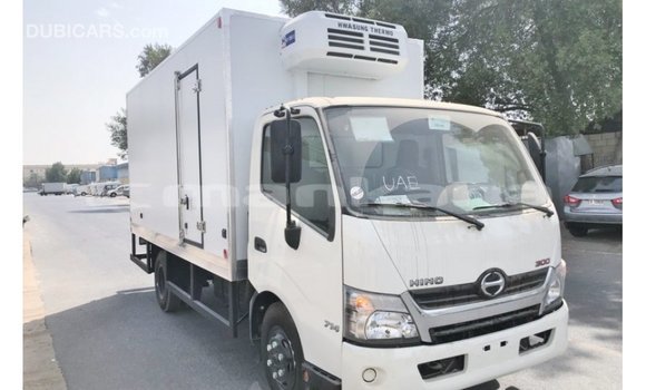 Buy Import Hino 300 Series White Truck in Import - Dubai in Abhasia Buy Import Hino 300 Series White Truck in Import - Dubai in Abhasia