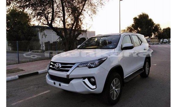 Buy Import Toyota Fortuner White Car in Import - Dubai in Abhasia Buy Import Toyota Fortuner White Car in Import - Dubai in Abhasia