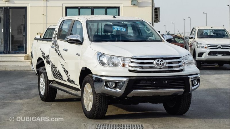 Big with watermark toyota hilux abhasia import dubai 2087