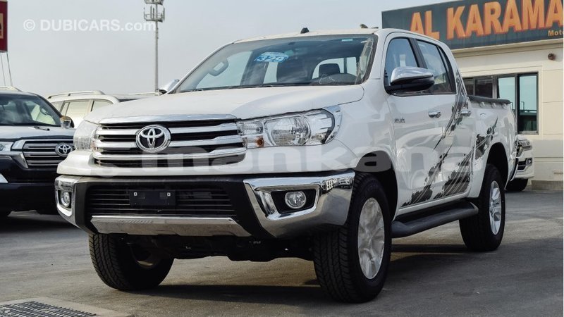 Big with watermark toyota hilux abhasia import dubai 2087