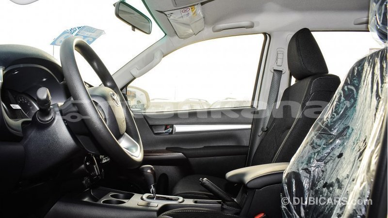 Big with watermark toyota hilux abhasia import dubai 2087