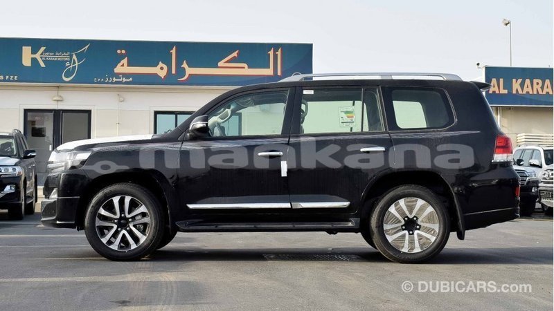 Big with watermark toyota land cruiser abhasia import dubai 2096