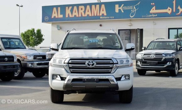 Buy Import Toyota Land Cruiser White Car in Import - Dubai in Abhasia Buy Import Toyota Land Cruiser White Car in Import - Dubai in Abhasia