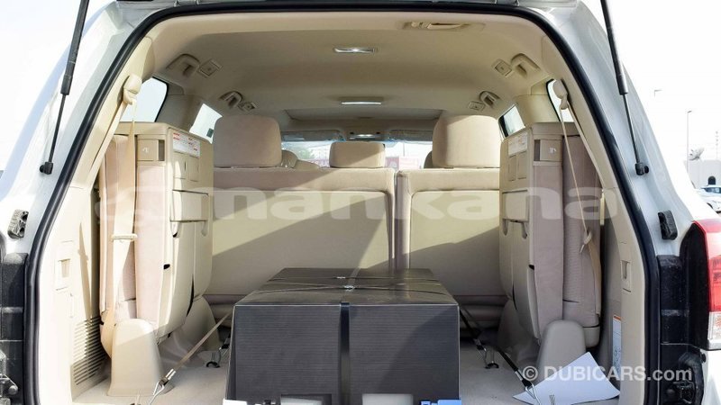 Big with watermark toyota land cruiser abhasia import dubai 2097