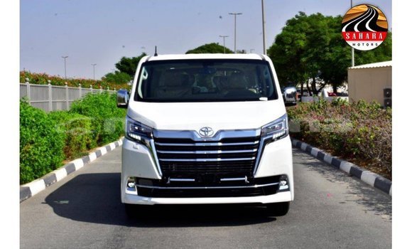 Buy Import Toyota Granvia White Car in Import - Dubai in Abhasia Buy Import Toyota Granvia White Car in Import - Dubai in Abhasia