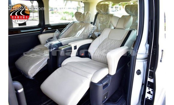 Buy Import Toyota Granvia White Car in Import - Dubai in Abhasia Buy Import Toyota Granvia White Car in Import - Dubai in Abhasia