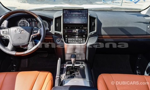 Buy Import Toyota Land Cruiser White Car in Import - Dubai in Abhasia Buy Import Toyota Land Cruiser White Car in Import - Dubai in Abhasia