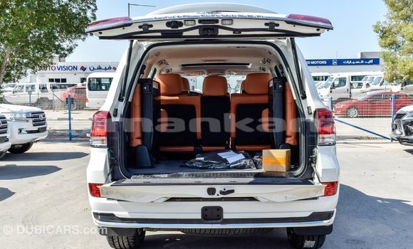 Buy Import Toyota Land Cruiser White Car in Import - Dubai in Abhasia Buy Import Toyota Land Cruiser White Car in Import - Dubai in Abhasia