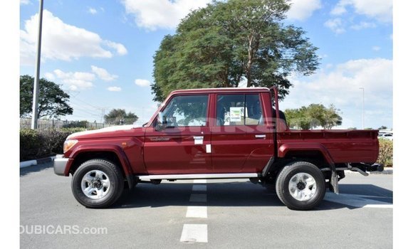 Buy Import Toyota Land Cruiser Red Car in Import - Dubai in Abhasia Buy Import Toyota Land Cruiser Red Car in Import - Dubai in Abhasia