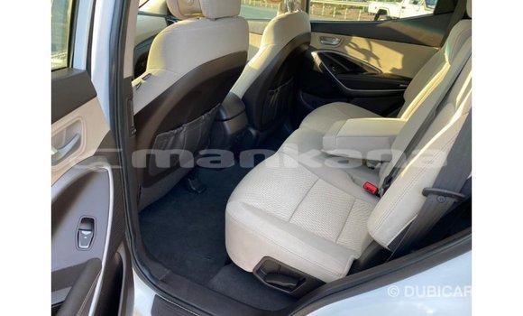 Buy Import Hyundai Santa Fe White Car in Import - Dubai in Abhasia Buy Import Hyundai Santa Fe White Car in Import - Dubai in Abhasia