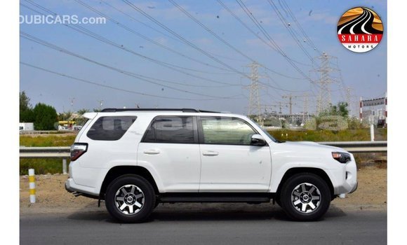 Buy Import Toyota HiAce White Truck in Import - Dubai in Abhasia Buy Import Toyota HiAce White Truck in Import - Dubai in Abhasia