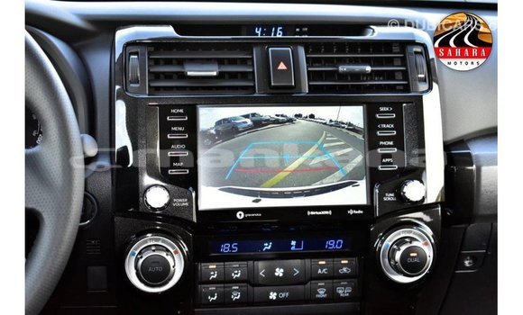 Buy Import Toyota HiAce White Truck in Import - Dubai in Abhasia Buy Import Toyota HiAce White Truck in Import - Dubai in Abhasia