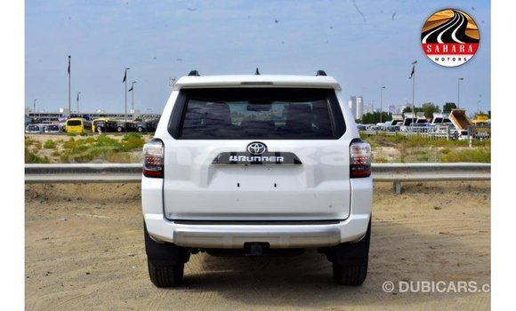 Buy Import Toyota HiAce White Truck in Import - Dubai in Abhasia Buy Import Toyota HiAce White Truck in Import - Dubai in Abhasia