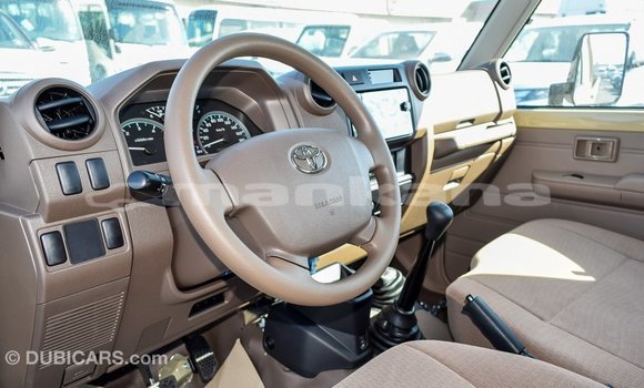 Buy Import Toyota Land Cruiser Beige Car in Import - Dubai in Abhasia Buy Import Toyota Land Cruiser Beige Car in Import - Dubai in Abhasia