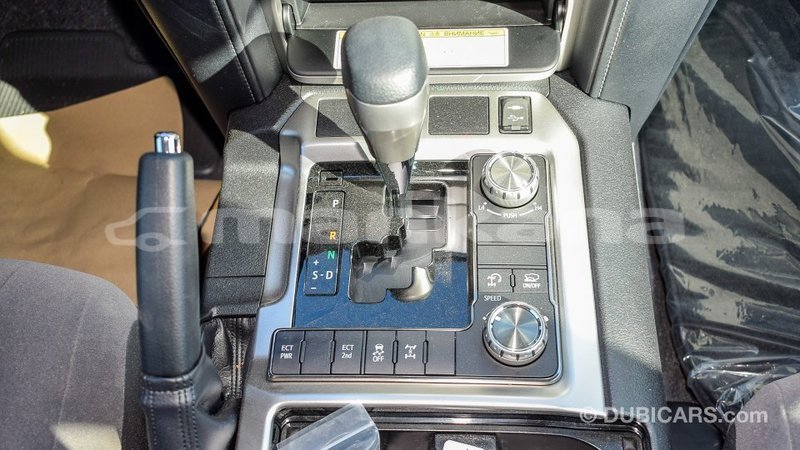 Big with watermark toyota land cruiser abhasia import dubai 2134