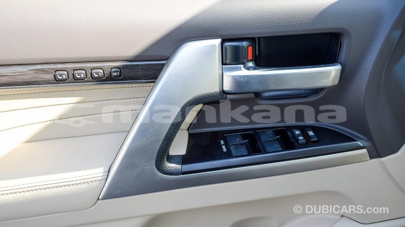 Big with watermark toyota land cruiser abhasia import dubai 2135