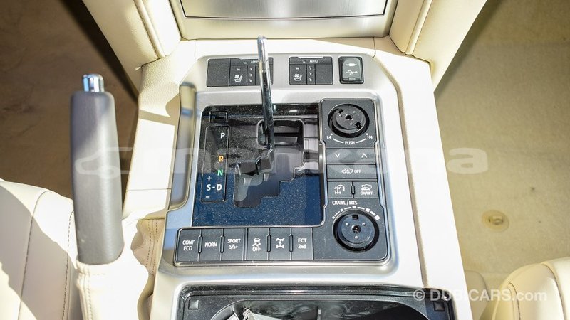 Big with watermark toyota land cruiser abhasia import dubai 2135