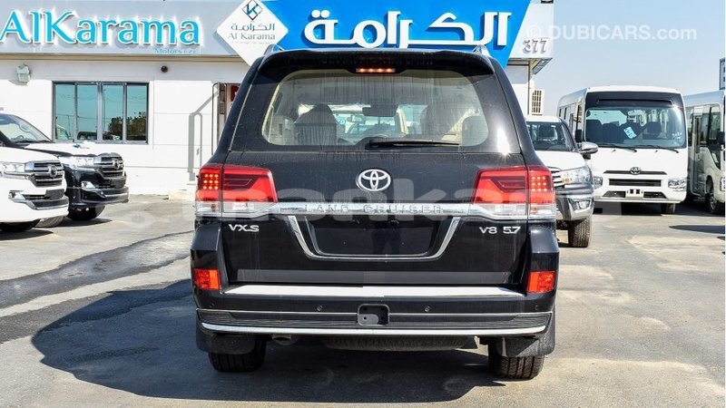 Big with watermark toyota land cruiser abhasia import dubai 2135