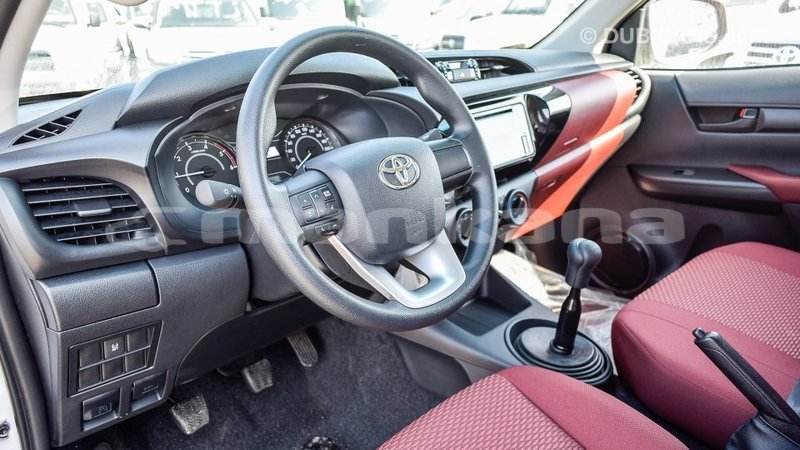 Big with watermark toyota hilux abhasia import dubai 2137