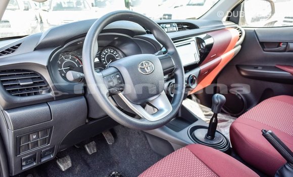 Buy Import Toyota Hilux White Car in Import - Dubai in Abhasia Buy Import Toyota Hilux White Car in Import - Dubai in Abhasia