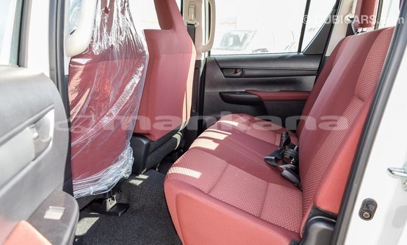 Buy Import Toyota Hilux White Car in Import - Dubai in Abhasia Buy Import Toyota Hilux White Car in Import - Dubai in Abhasia