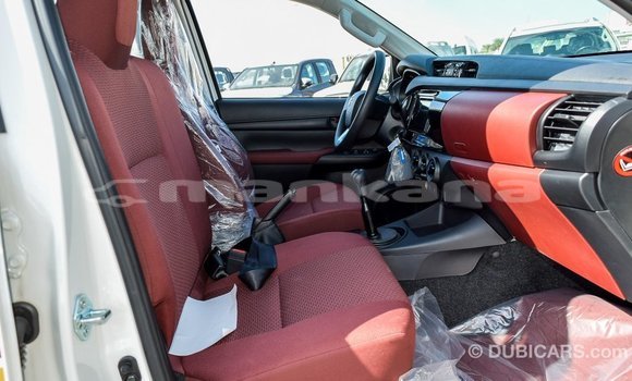 Buy Import Toyota Hilux White Car in Import - Dubai in Abhasia Buy Import Toyota Hilux White Car in Import - Dubai in Abhasia