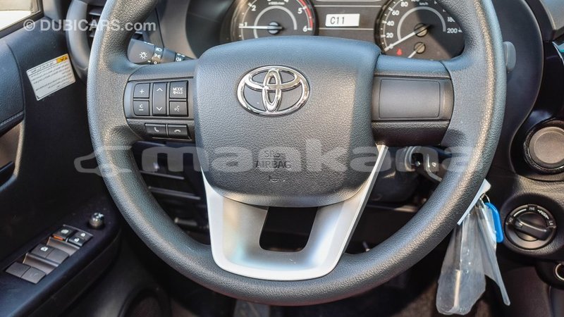 Big with watermark toyota hilux abhasia import dubai 2137