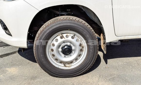 Buy Import Toyota Hilux White Car in Import - Dubai in Abhasia Buy Import Toyota Hilux White Car in Import - Dubai in Abhasia