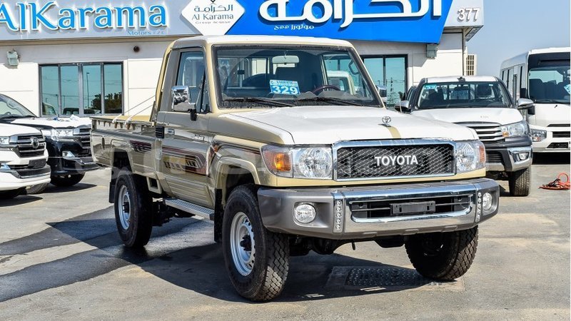 Big with watermark toyota land cruiser abhasia import dubai 2138